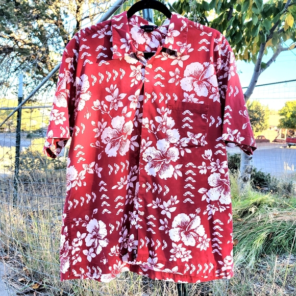 Gap Hawaiian Button-up T-Shirt - Picture 8 of 8